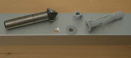 T&uuml;r-Scharnier aus D&uuml;bel