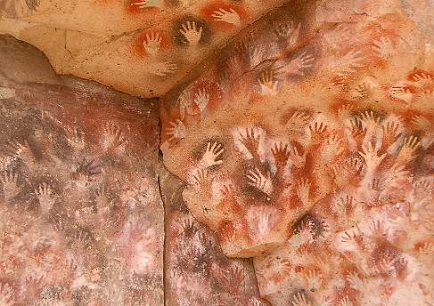 Die berühmten Hände in den Cuevas de las Manos