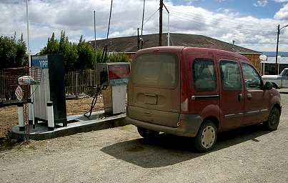 Unser schmutziger Kangoo in Bajo Cracoles