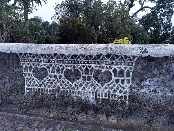 In Caloura