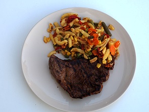 Steak mit Spätzle