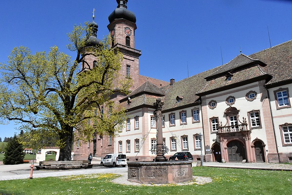 Kloster und Kirche