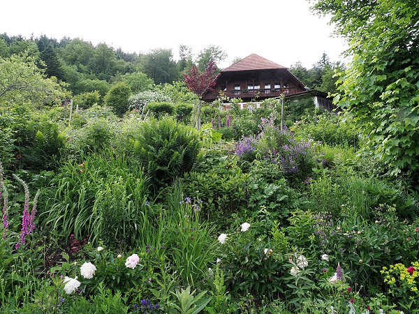 Haus vom unteren Garten aus