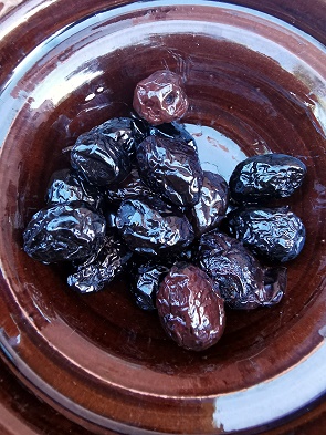 Schwarze Oliven