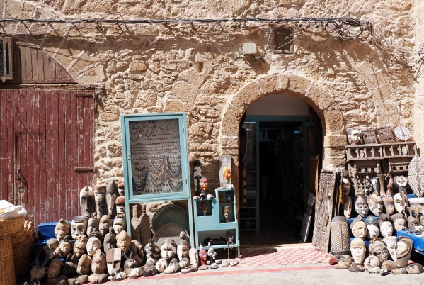 Geschäft in der Mauer