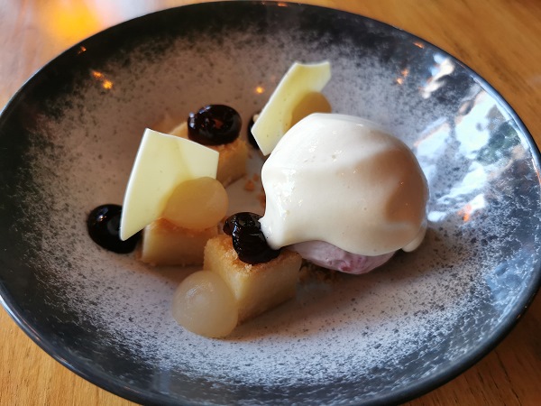 Nachtisch im Pur Sang