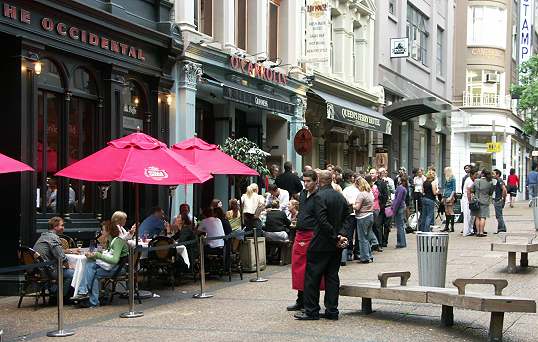 Am Abend in der City