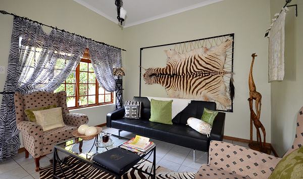 Wohnzimmer der zebra Suite