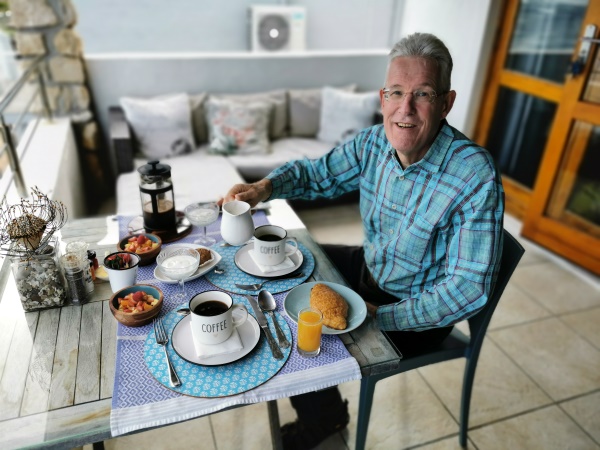 Frühstück auf der Terrasse